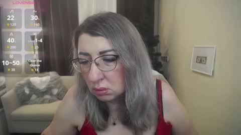 Snapshot of helenenigma chatting on 11/22/25, 07:35 helenenigma online show from 11/22/25, 07:35