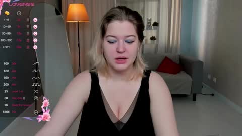 helenhartt online show from 10/20/25, 01:39