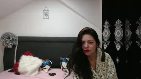 helenhh online show from 02/20/25, 10:27