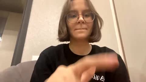 Vicky online show from 04/19/26, 08:00