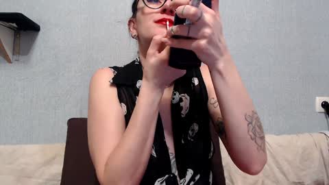 HelenRed online show from 01/24/25, 11:37