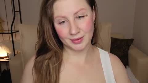 Helen online show from 02/05/26, 01:21