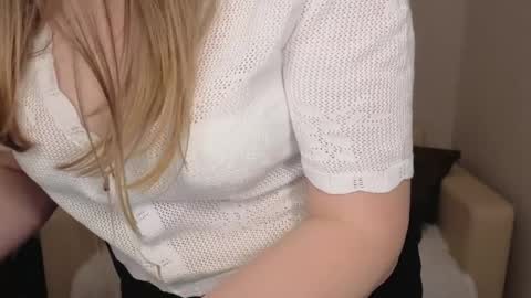 Helen online show from 04/02/26, 02:53