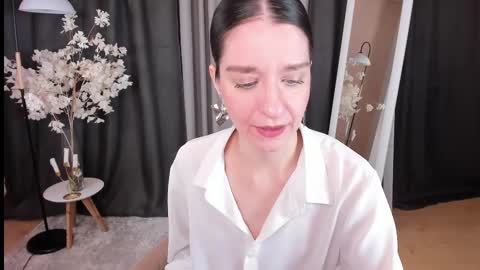 Helen online show from 03/07/25, 02:46