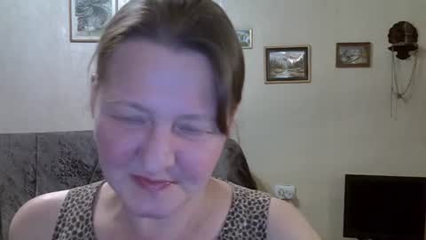 Snapshot of helgacharming chatting on 06/11/26, 10:19 helgacharming online show from 06/11/26, 10:19