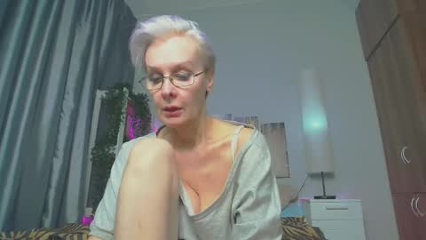 Helga online show from 02/28/25, 11:12