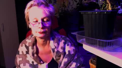 Snapshot of helgahimmele chatting on 05/29/26, 06:39 Helga online show from 05/29/26, 06:39