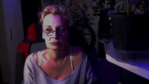 Snapshot of helgahimmele chatting on 06/22/26, 10:40 Helga online show from 06/22/26, 10:40
