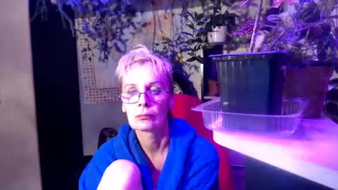 Snapshot of helgahimmele chatting on 07/25/26, 09:12 Helga online show from 07/25/26, 09:12
