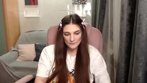 helgamun online show from 11/22/25, 11:42