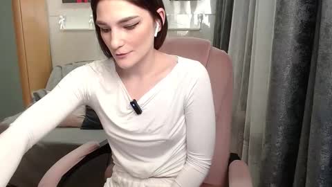 helgamun online show from 11/28/25, 07:22