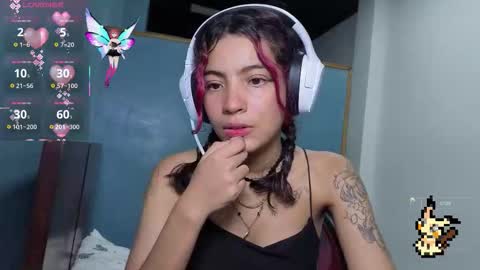 Helia Transfem and Amy online show from 10/20/25, 04:13