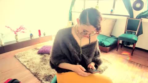 Heliconia online show from 03/13/26, 08:04