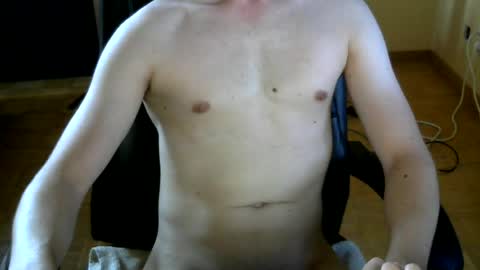 Snapshot of heliogabal chatting on 07/08/26, 06:23 Micha online show from 07/08/26, 06:23