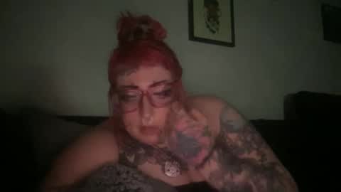 Snapshot of hell0kittyblood chatting on 02/23/25, 12:48 Bunnie Rotz online show from 02/23/25, 12:48