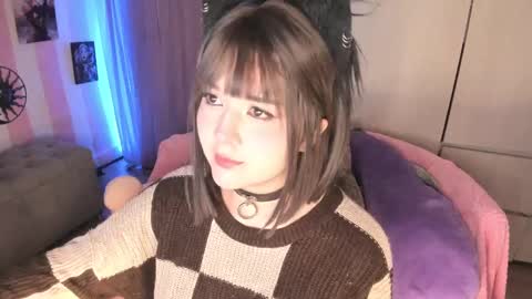 Snapshot of hell_fairy chatting on 09/24/25, 04:38 Laura online show from 09/24/25, 04:38