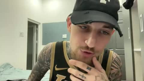 Snapshot of hellacozy chatting on 11/02/25, 05:59 hellacozy online show from 11/02/25, 05:59