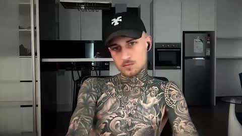 Snapshot of hellacozy chatting on 02/07/26, 04:49 hellacozy online show from 02/07/26, 04:49