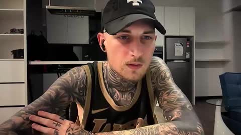 Snapshot of hellacozy chatting on 02/09/26, 01:37 hellacozy online show from 02/09/26, 01:37