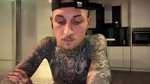 Snapshot of hellacozy chatting on 02/19/26, 05:31 hellacozy online show from 02/19/26, 05:31