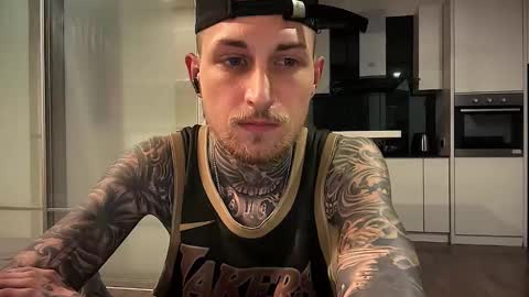 Snapshot of hellacozy chatting on 02/20/26, 06:30 hellacozy online show from 02/20/26, 06:30