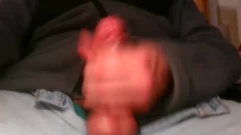 Snapshot of hellainches8 chatting on 01/05/25, 09:05 Hellainches8 online show from 01/05/25, 09:05