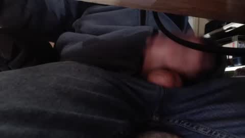 Snapshot of hellainches8 chatting on 01/20/25, 05:37 Hellainches8 online show from 01/20/25, 05:37