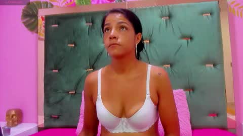 Hellen  online show from 09/17/25, 11:12