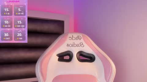 hellen__smith_ online show from 03/27/26, 08:30