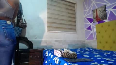 hellen maya online show from 04/24/26, 06:54