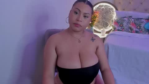 hellenamazing online show from 12/04/25, 06:44