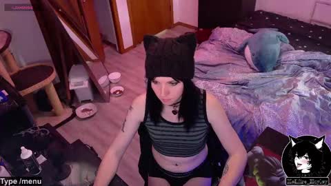 Snapshot of hellfire_girl chatting on 04/29/26, 12:27 Hayley online show from 04/29/26, 12:27