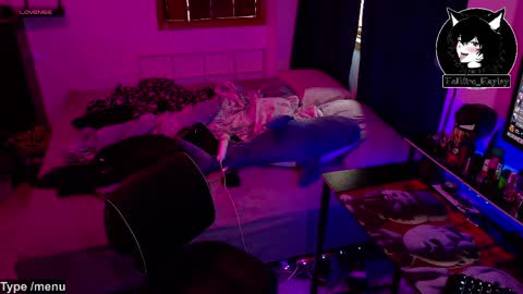 Snapshot of hellfire_girl chatting on 05/19/26, 01:56 Hayley online show from 05/19/26, 01:56