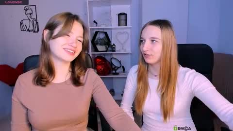 Helli online show from 11/19/25, 08:09