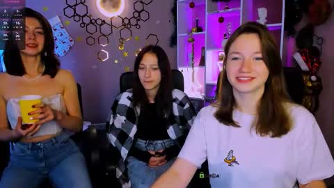 Helli online show from 01/06/26, 08:34