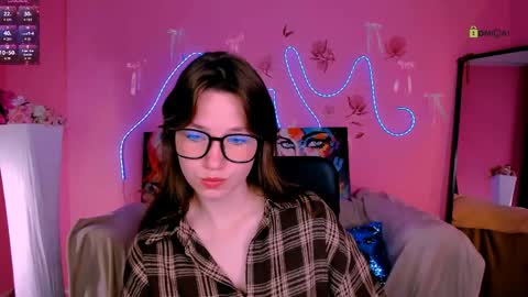 Snapshot of helli_belli chatting on 05/27/26, 07:22 Helli online show from 05/27/26, 07:22