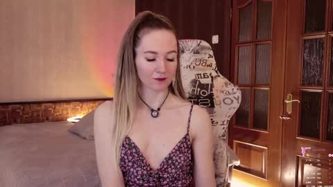 Snapshot of hello_lisha chatting on 06/02/26, 08:38 Alisia Monday to Friday from 10 am to 4 pm GMT 2 online show from 06/02/26, 08:38