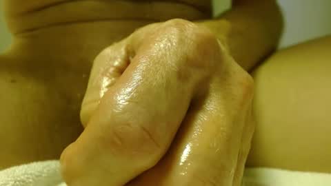 Snapshot of helloagain13 chatting on 09/28/25, 12:05 helloagain13 online show from 09/28/25, 12:05