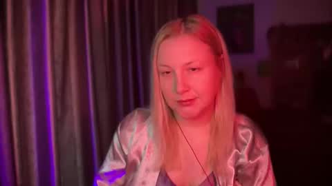 Snapshot of hellyriddle chatting on 04/09/26, 06:19 DeleteyourSadness online show from 04/09/26, 06:19