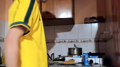 helokitkat online show from 09/09/25, 03:28