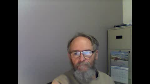 Snapshot of helopilot01 chatting on 02/11/25, 12:06 helopilot01 online show from 02/11/25, 12:06