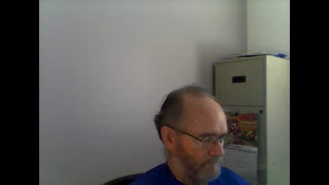 Snapshot of helopilot01 chatting on 09/27/25, 06:35 helopilot01 online show from 09/27/25, 06:35