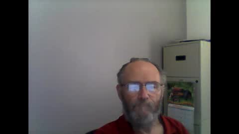 Snapshot of helopilot01 chatting on 10/17/25, 10:34 helopilot01 online show from 10/17/25, 10:34