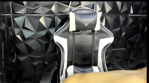 heluehorny13 online show from 02/02/26, 05:11