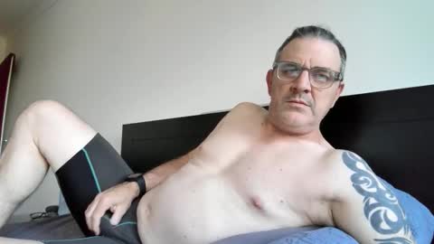 Snapshot of hempie1973 chatting on 11/30/25, 07:45 hempie1973 online show from 11/30/25, 07:45