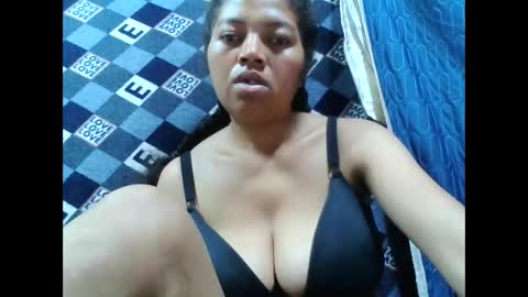 Snapshot of henitsaldy chatting on 09/22/25, 03:30 henitsaldy online show from 09/22/25, 03:30