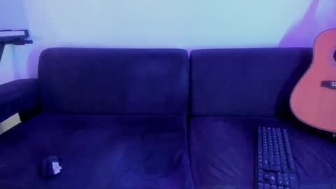 henrik_senn online show from 11/19/25, 03:06