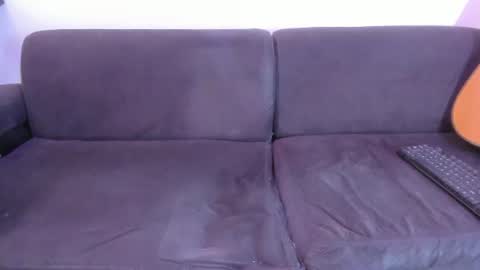 henrik_senn online show from 07/11/26, 05:48