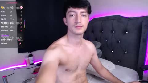 Snapshot of henry_diaz chatting on 11/29/25, 06:49 Henry online show from 11/29/25, 06:49