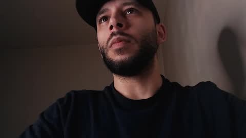 HenryAxe online show from 04/25/26, 09:12